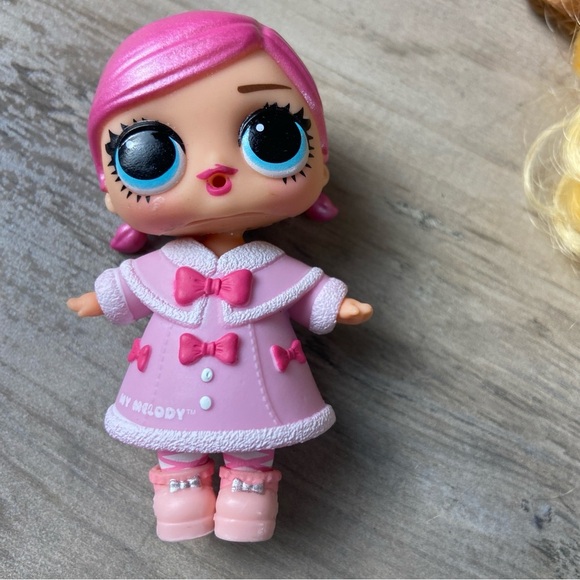 L.O.L. Surprise! Dolls with Pink and Yellow Hair - Picture 5 of 6